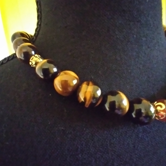 💎🎁 NEW 💥Genuine AA Grade 12 mm Tigereye, Carnelian & Claddah Toggle necklace - Picture 4 of 7